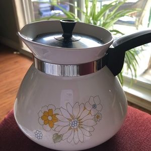 Vintage Corning Ware 6 Cup Teapot